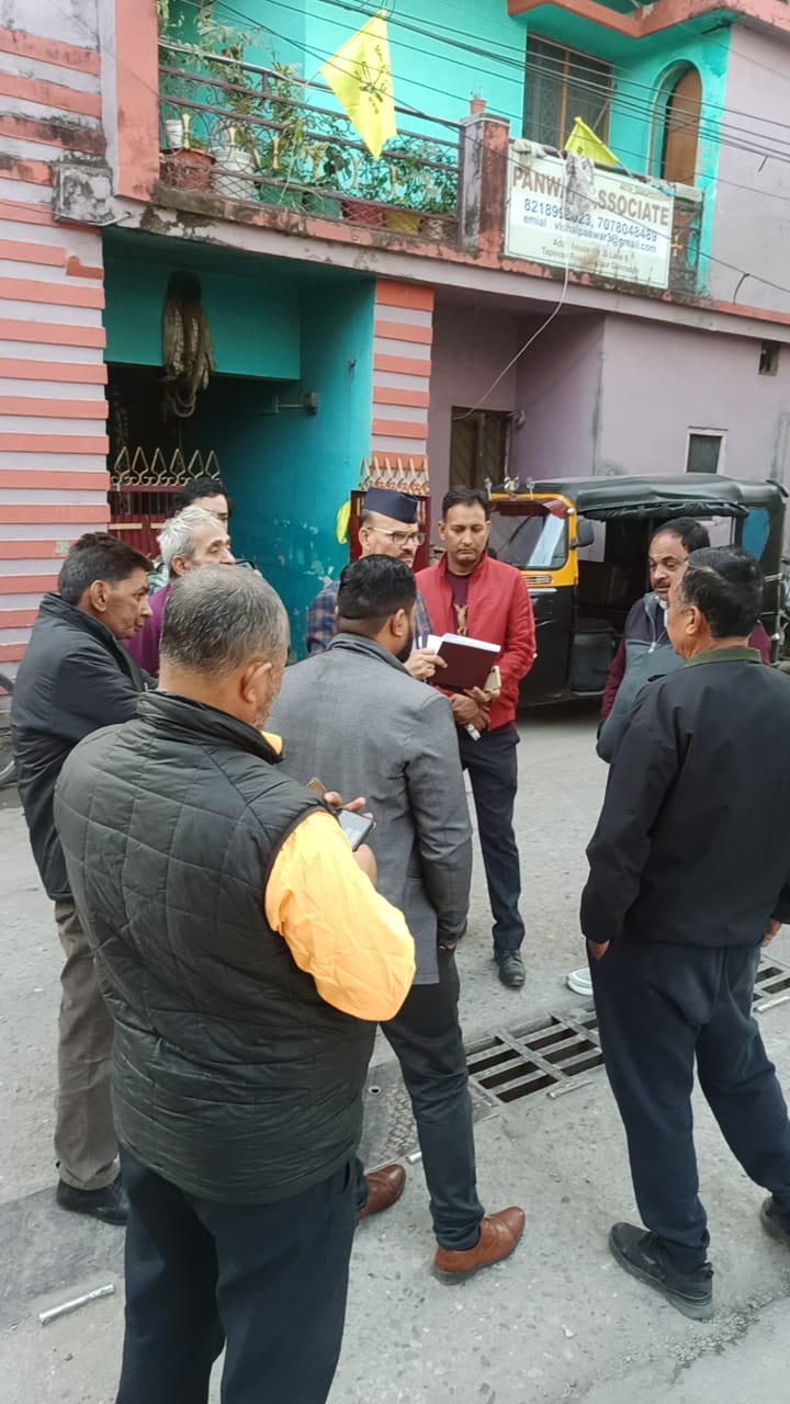 डीएम के आदेश पर मा0 उच्च न्यायालय ने लगाई मोहर  जनहित में आबादी क्षेत्र में अवस्थित गैस गोदाम पर बड़े वाहनों पर डीएम की रोक
