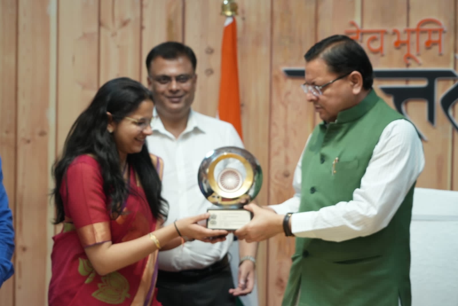 उत्तराखंड की अभिनव परिसंपत्ति प्रबंधन प्रणाली UK-GAMS को प्रधानमंत्री पुरस्कार से सम्मानित किया गया*  *सीएम पुष्कर सिंह धामी के निर्देश पर शुरू किया गया था ये प्रोजेक्ट