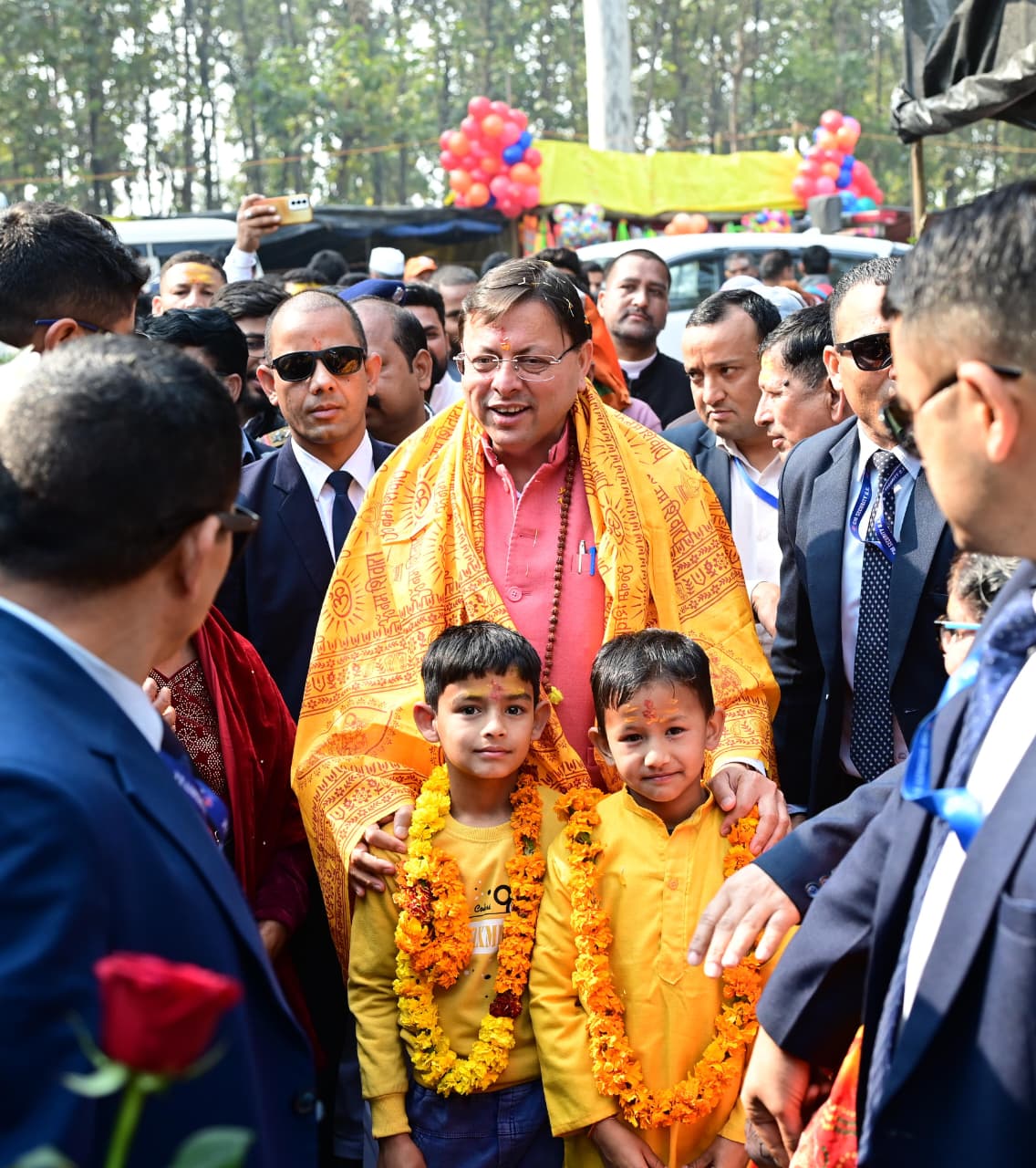 सूबे के माननीय मुख्यमंत्री पुष्कर सिंह धामी ने खटीमा के वनखंडी महादेव मन्दिर, चकरपुर में आयोजित महाशिवरात्रि मेले का फीता काटकर शुभारम्भ किया