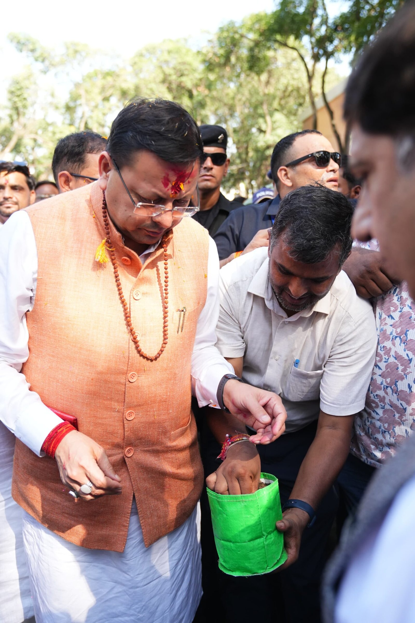आम महोत्सव कार्यक्रम में मुख्यमंत्री पुष्कर सिंह धामी ने “बीज संजीवनी अभियान” का किया शुभारंभ